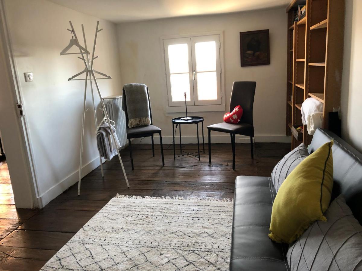 Beautifully Renovated Rooms On Place New York อองกูแลม ภายนอก รูปภาพ